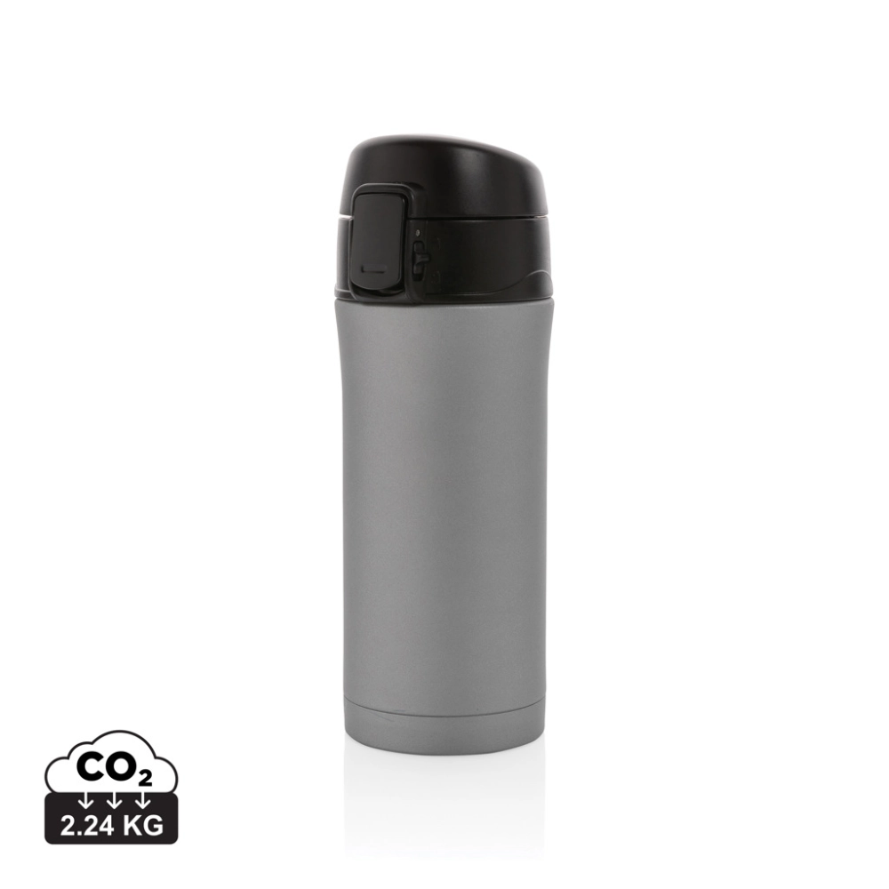 Metallic easy lock vacuum mug